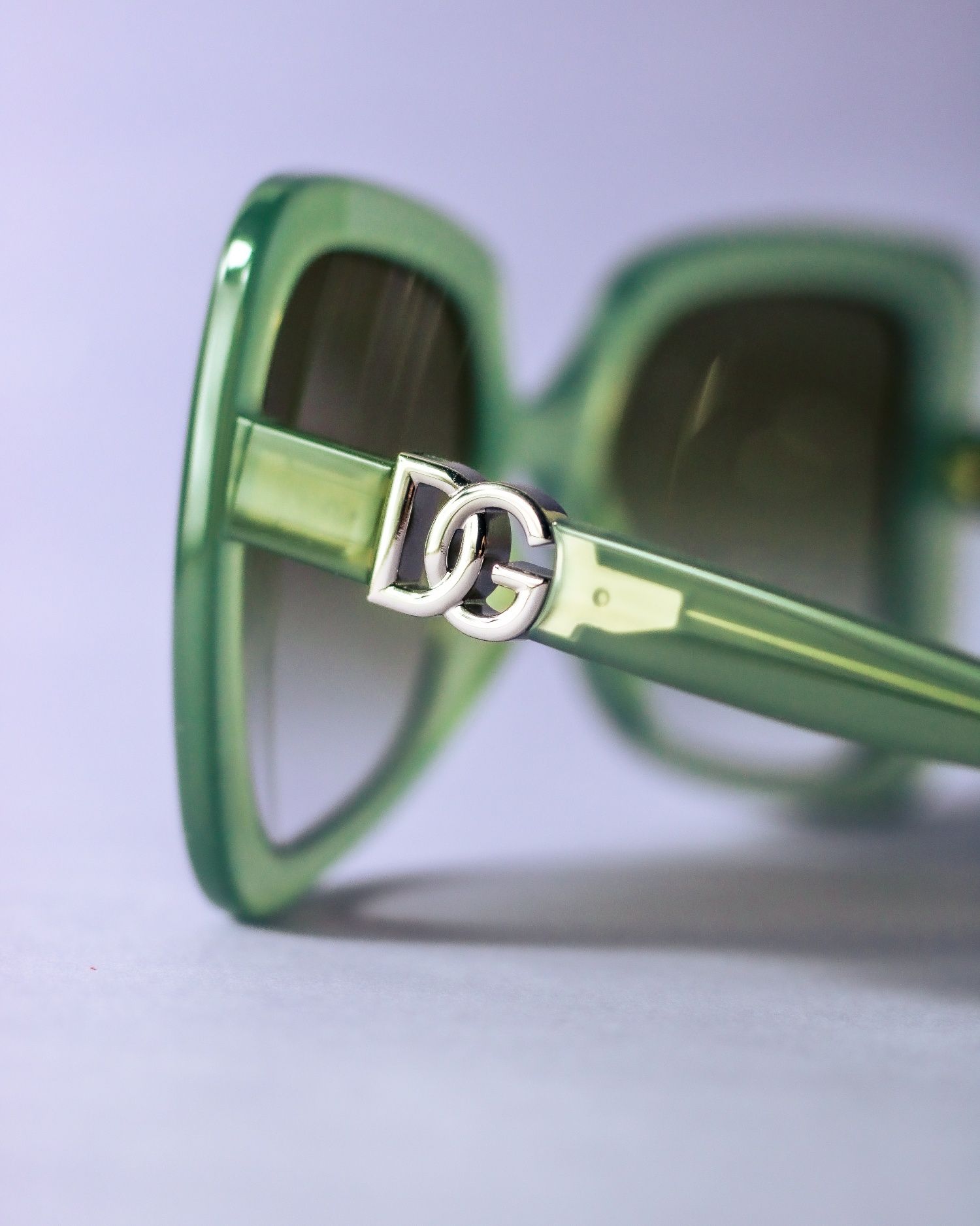 occhiali da sole dolce e gabbana con montatura verde