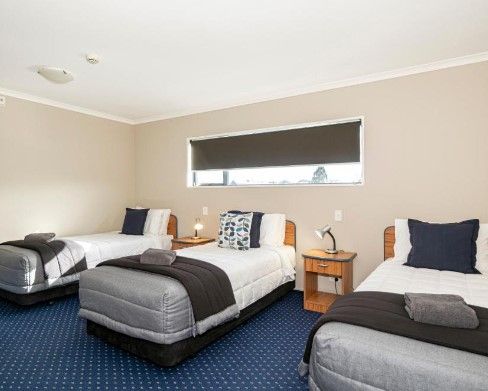 Bay City Motor Lodge - 2 Bedroom Apartment sleeps five