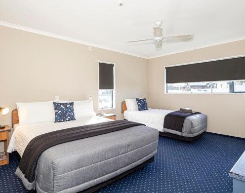 Bay City Motor Lodge - 2 Bedroom Apartment sleeps six