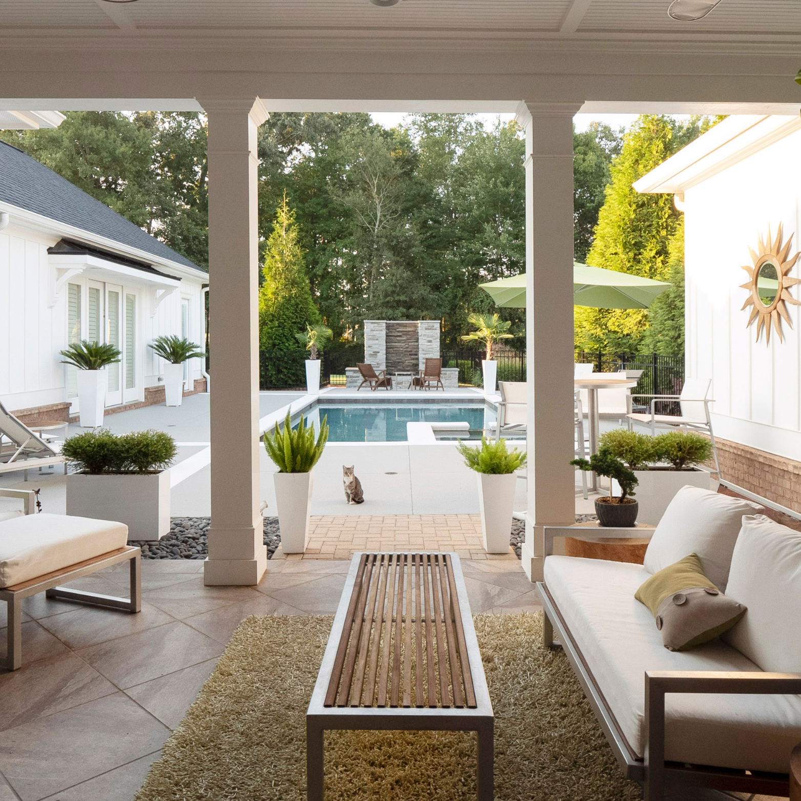 estate decorating
