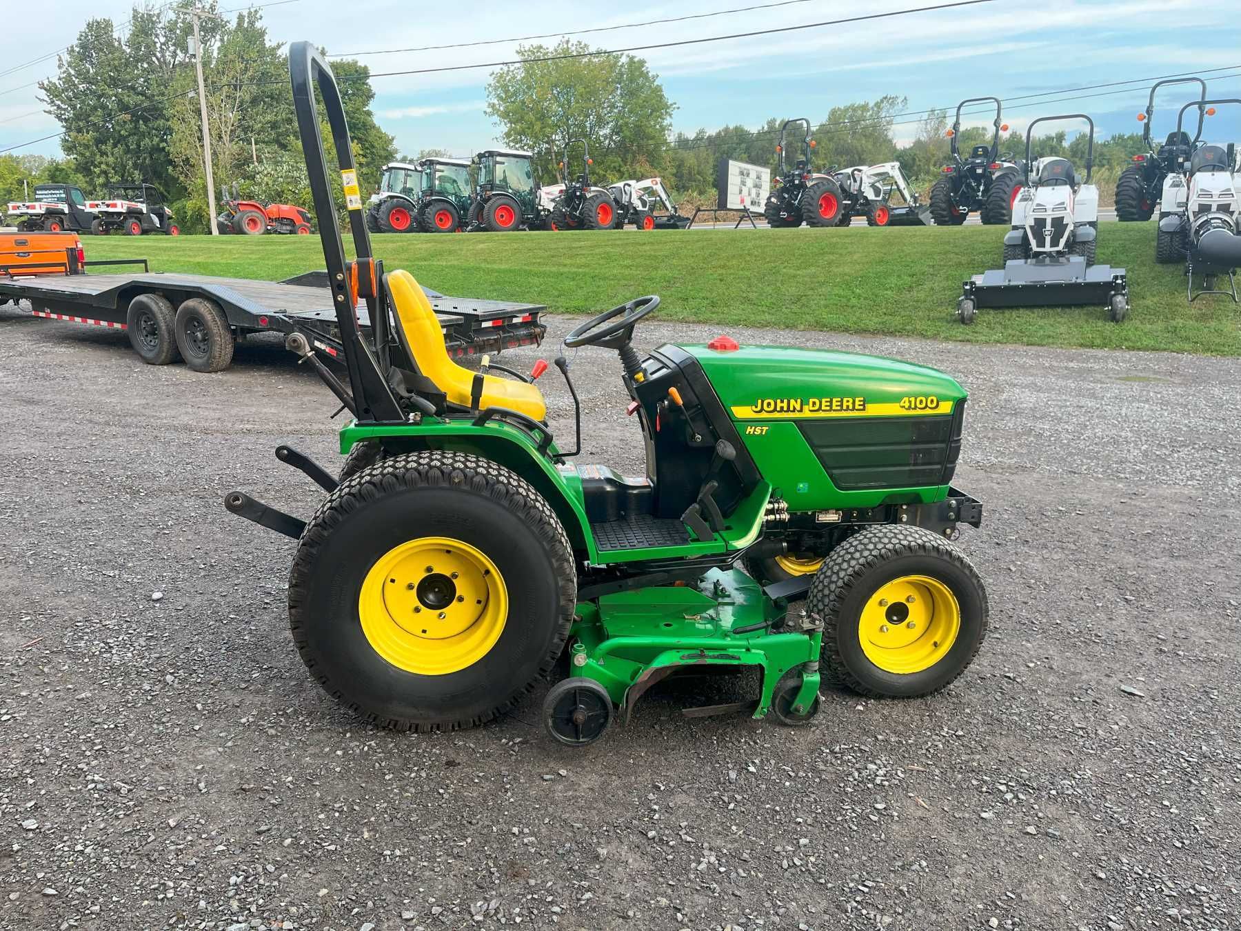 John Deere 4100