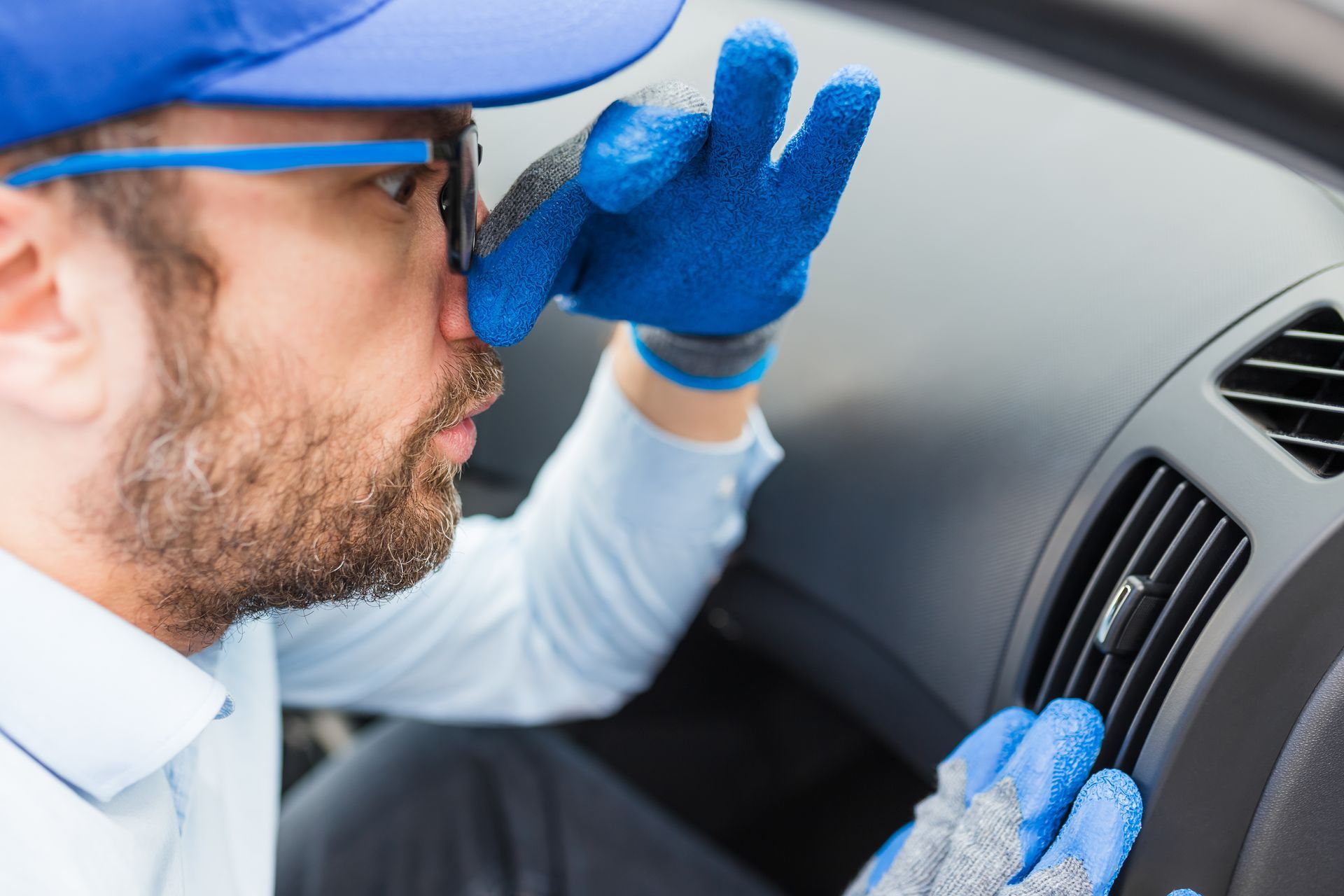 Why Your Car’s A/C Smells Bad and How to Fix It | Oneida Service Center