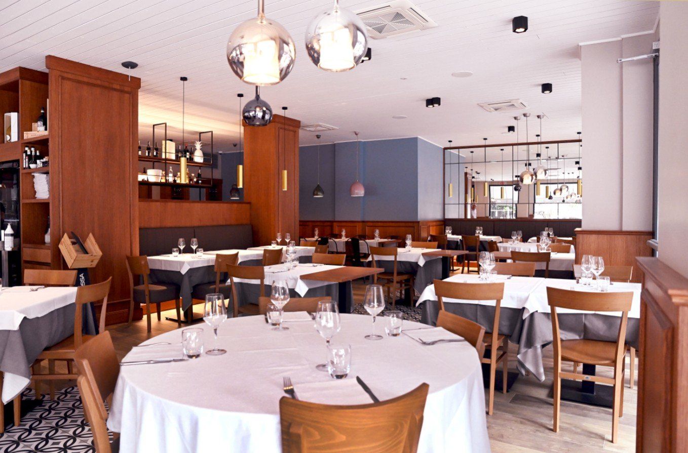 Ristorante raffinato con interni di design