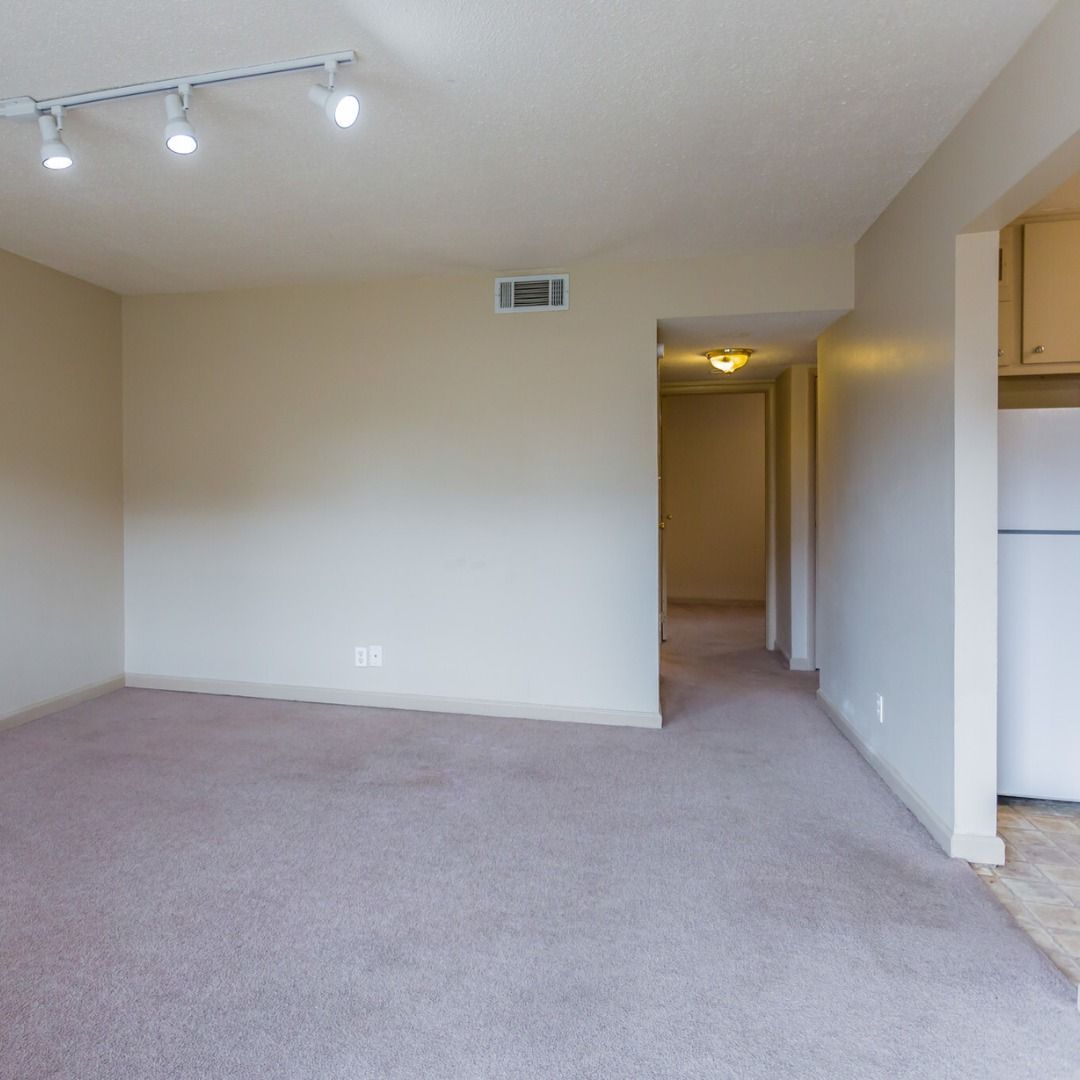 grand oak place spacious apartment interior