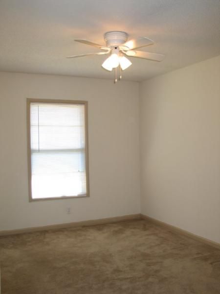 grand oak place apartment bedroom