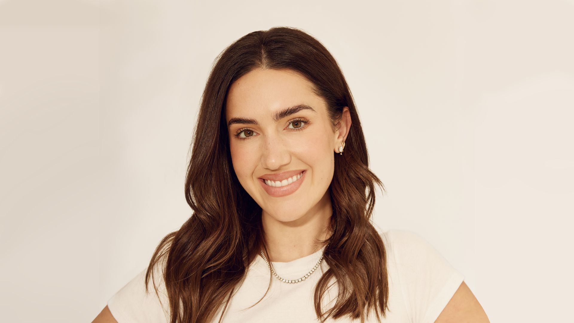 Tinx Headshot
