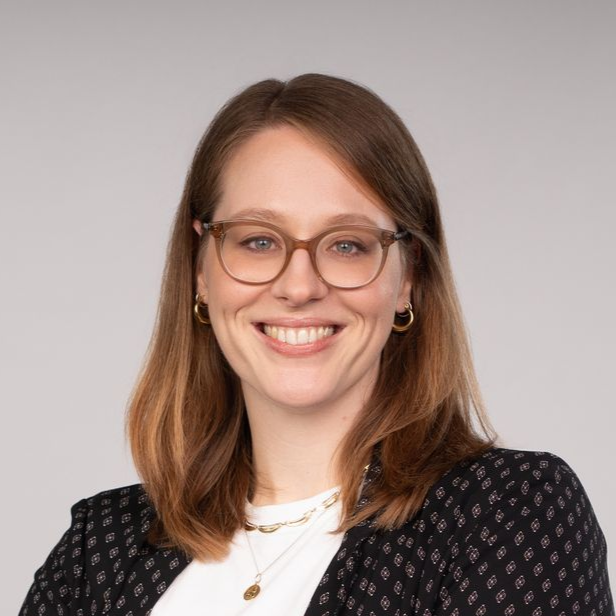 Katrin Schmiedel, Vogel IT-Akademie