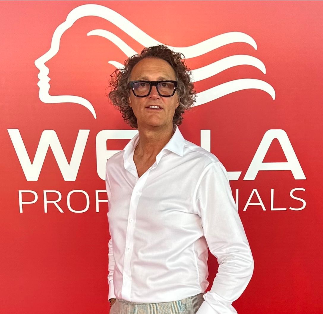 Mark Blake | Managing Director & Trichologist