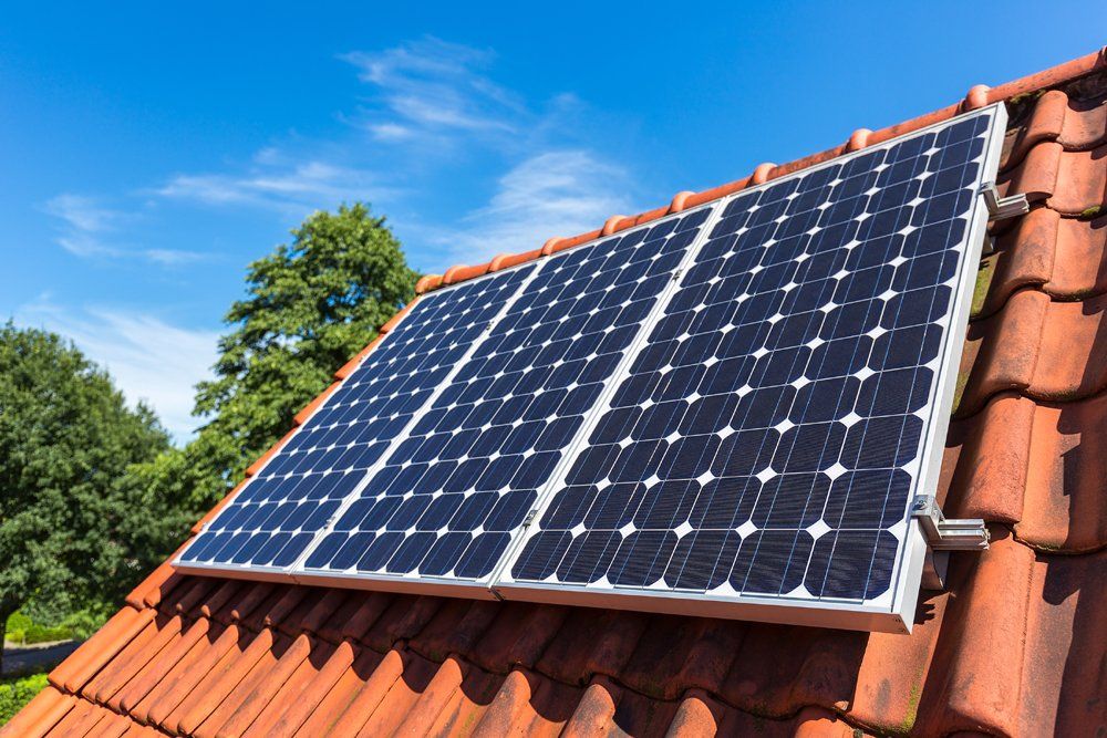pannello solare sul tetto di una casa