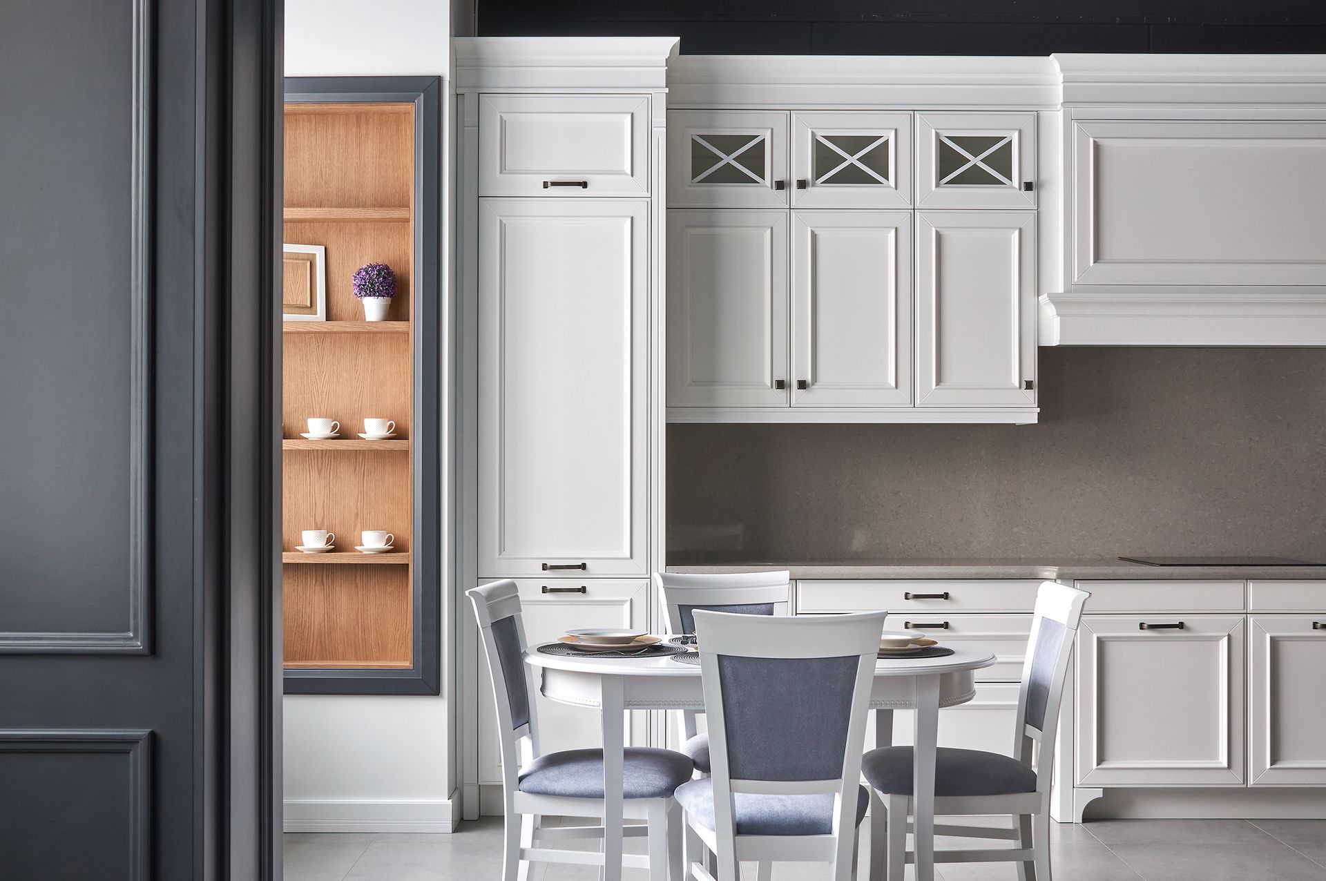 How to Paint Kitchen Cabinets