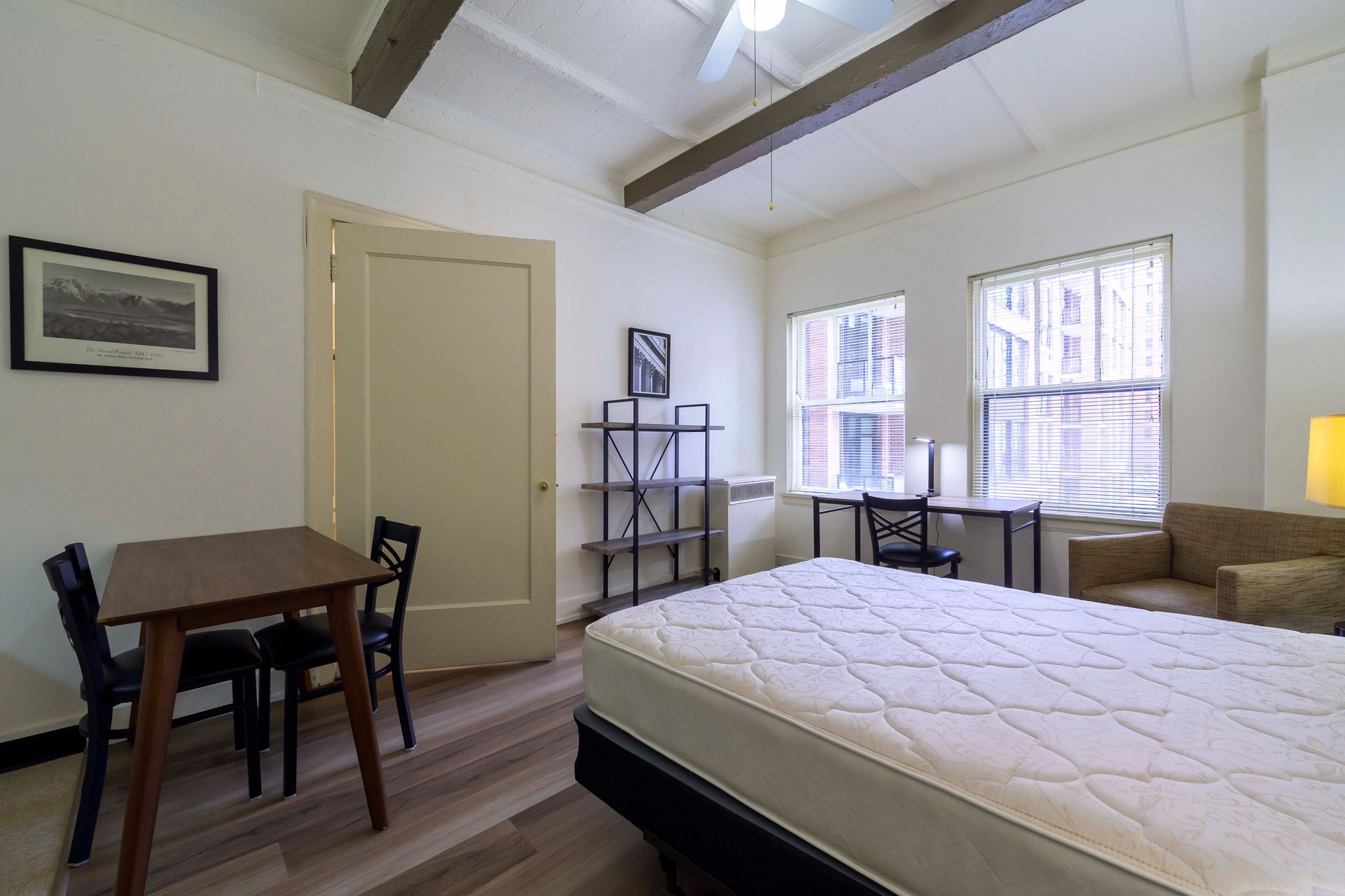 Canterbury Court Apartments Gold Coast, Chicago