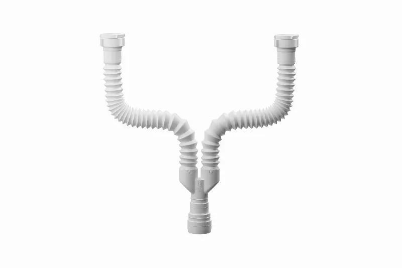 Uma mangueira branca com dois conectores conectados a ela em um fundo branco.