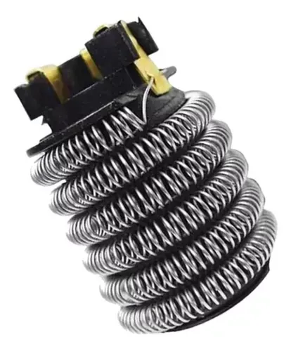 Um close de uma bobina de fio em um fundo branco.