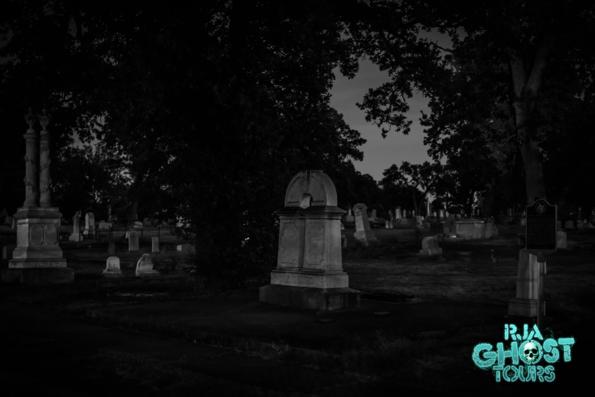 The Haunted Oakwood Cemetery