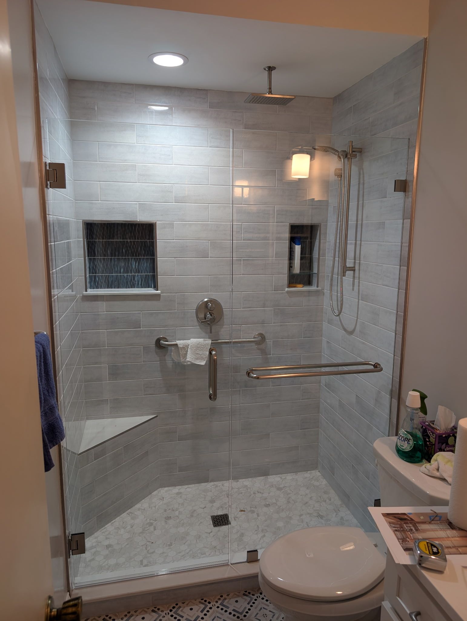 Modern Bathroom Shower Vanity and Bathtub — Gainesville, FL — Shea’s Glass