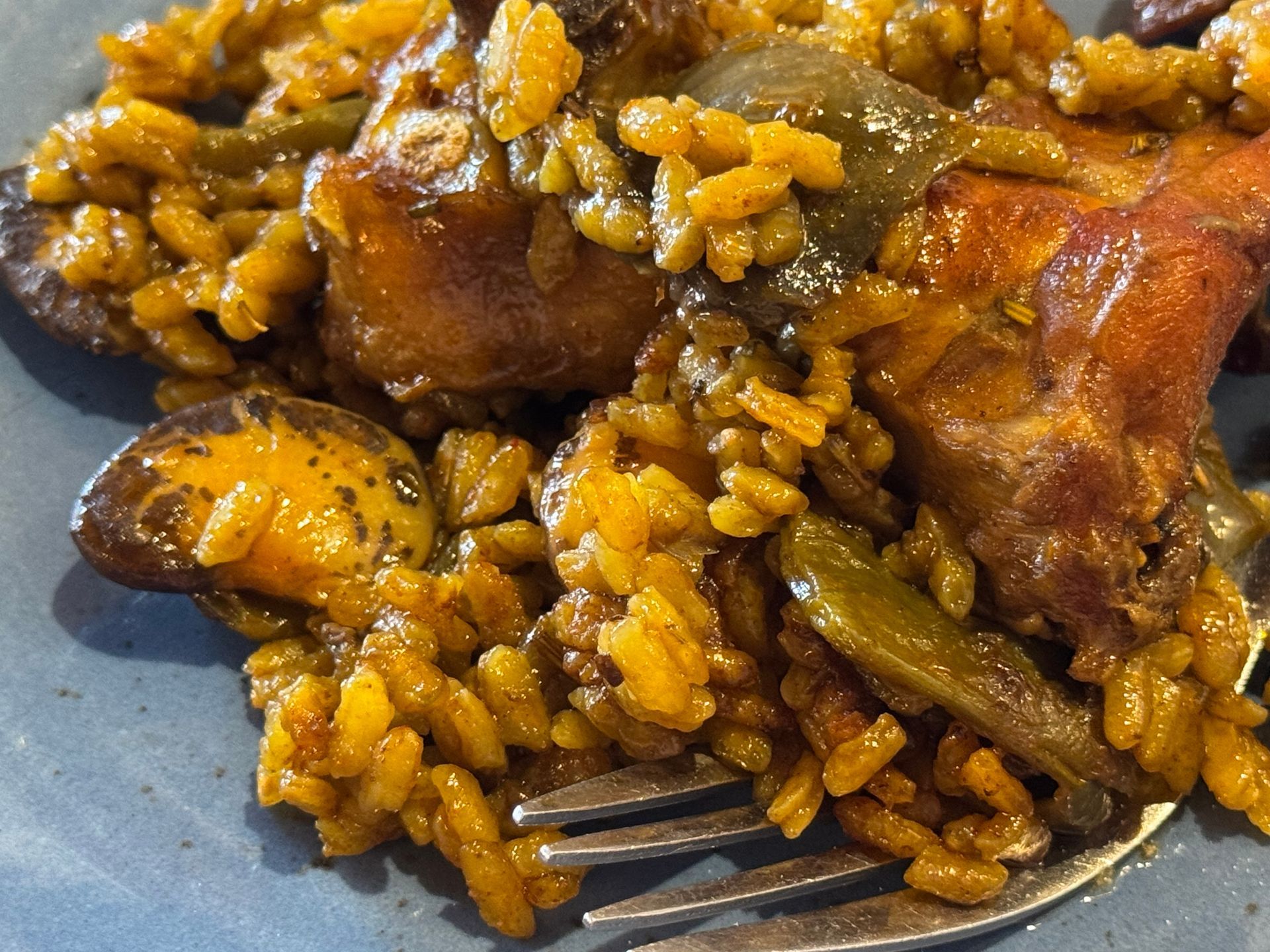 image of traditional paella