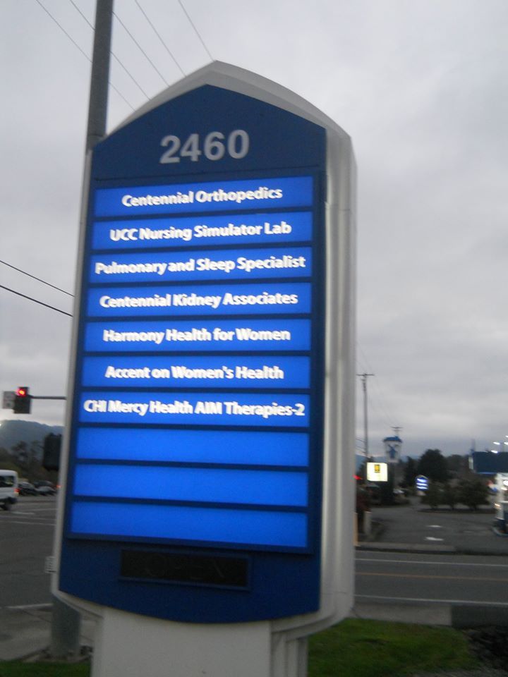 Hospital Pylon Sign — Grants Pass, OR — Western Sign Systems