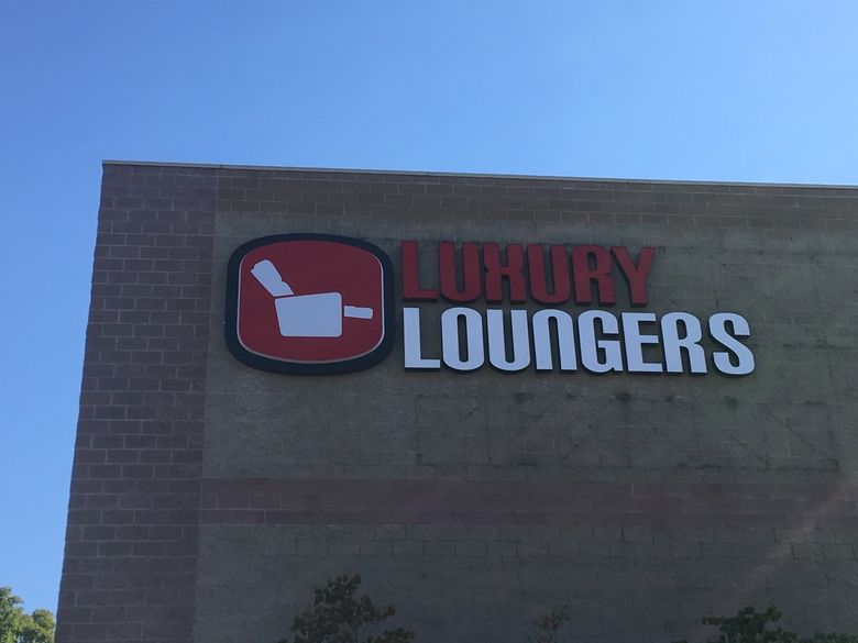New Luxury Loungers Sign — Grants Pass, OR — Western Sign Systems