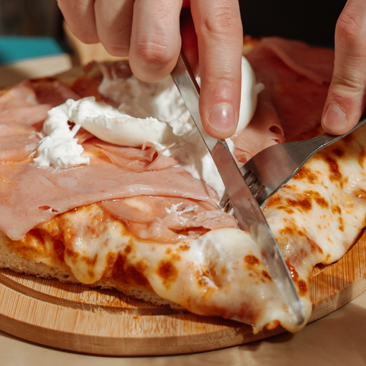 pizza al trancio bufalina e mortadella