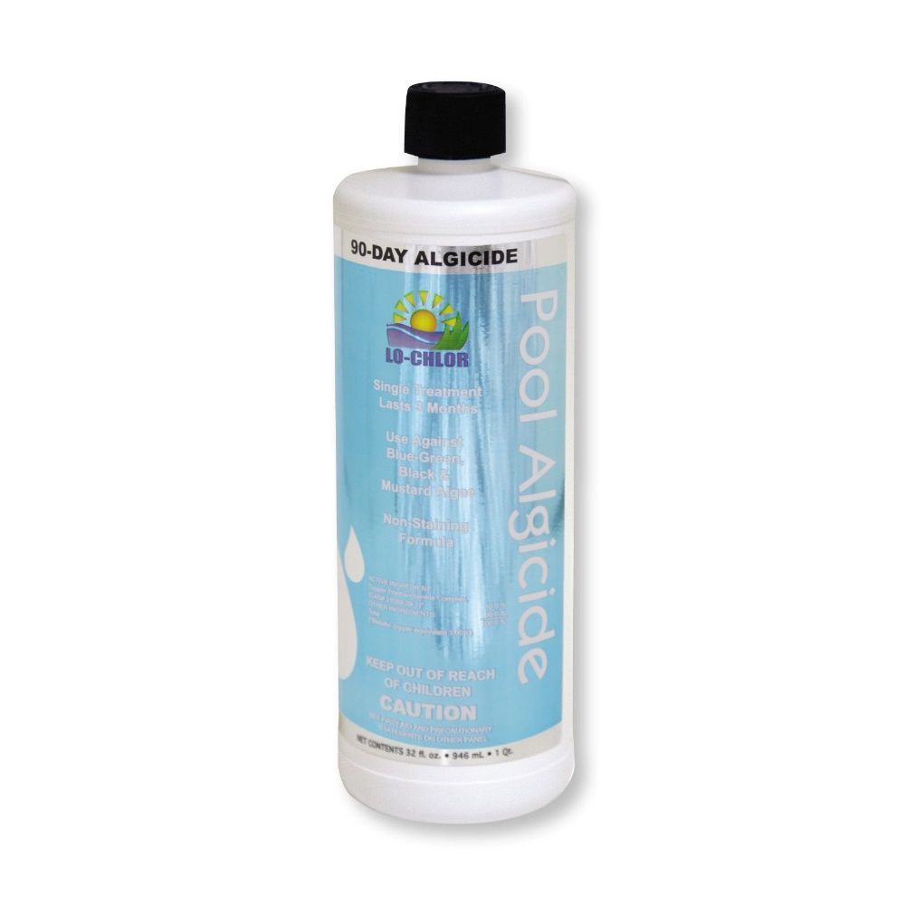 Botella blanca de alguicida para piscinas con etiqueta azul y blanca. Lo-Chlor