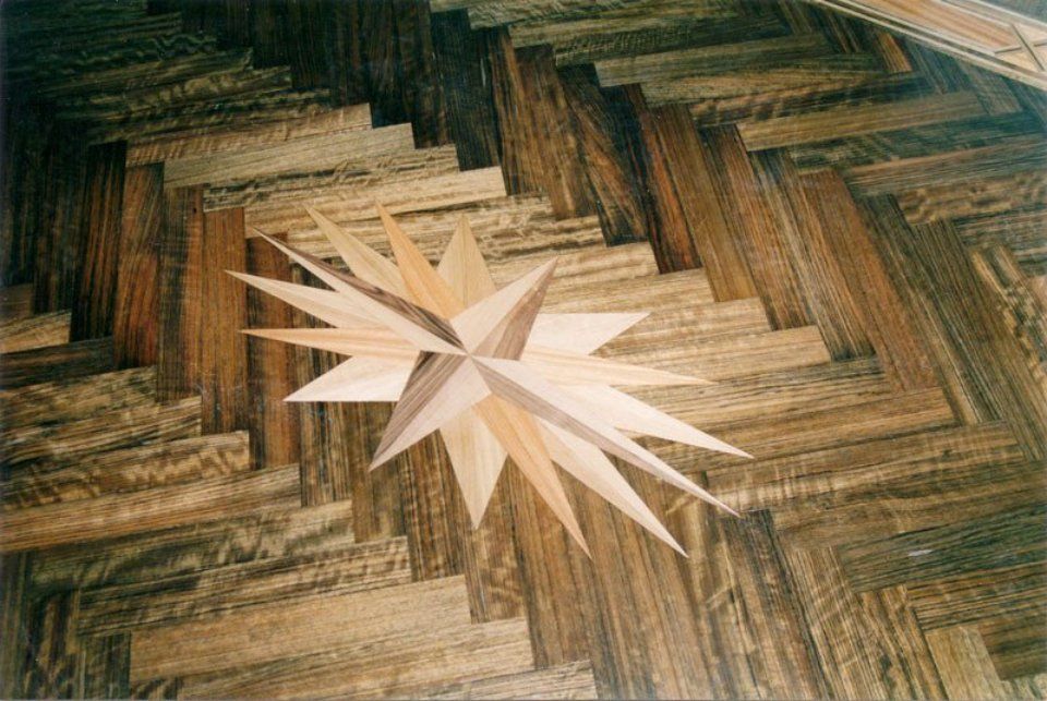 pavimentazione tradizionale in Noce Mutenie