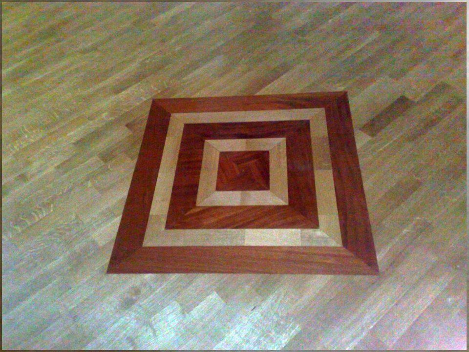 pavimento decorazione quadrata