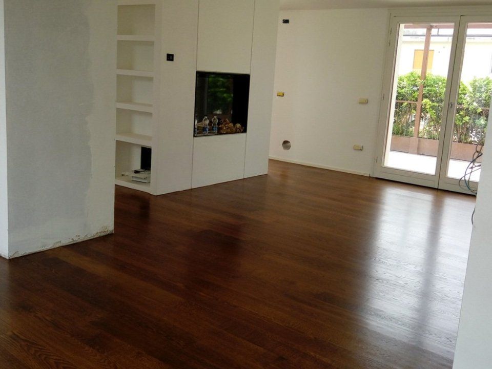 restauro pavimento in legno