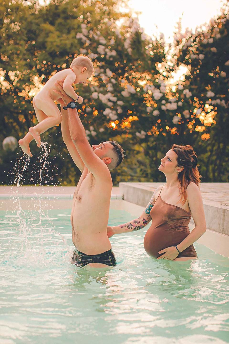 servizi fotografici famiglia in piscina