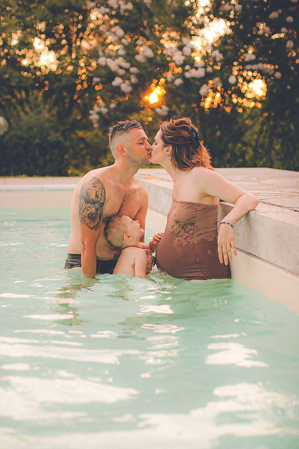 servizio fotografico famiglia in piscina