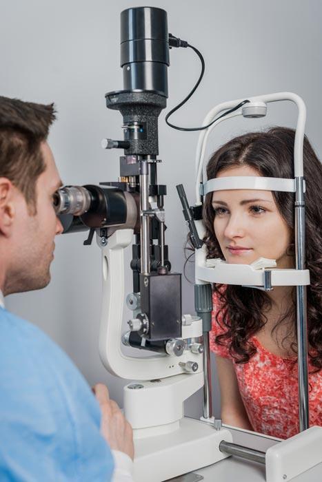 Dr. Ra&uacute;l Moreno Cerda