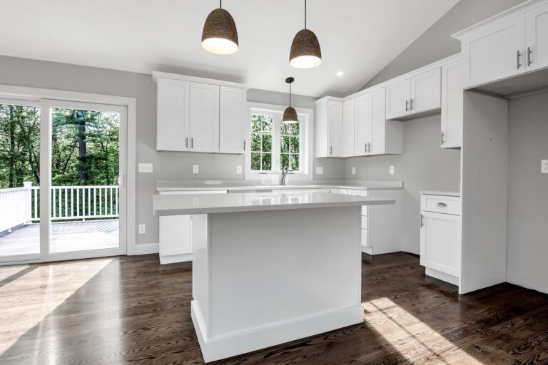 8 Dyer Ave | Salem, NH
