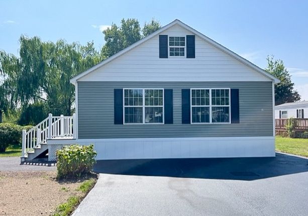 139 Bluefish Blvd | Salem, NH