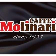 il logo del caffè molinari è su uno sfondo nero .