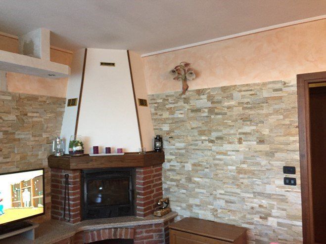 rivestimento in pietra per pareti interne