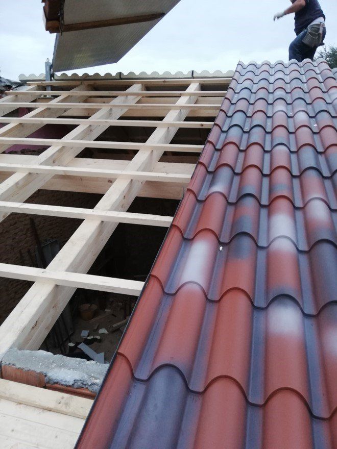 strutture tetti in legno e tegole