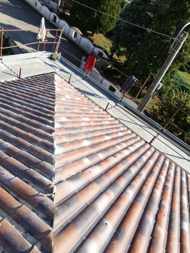 strutture tetti in legno e tegole