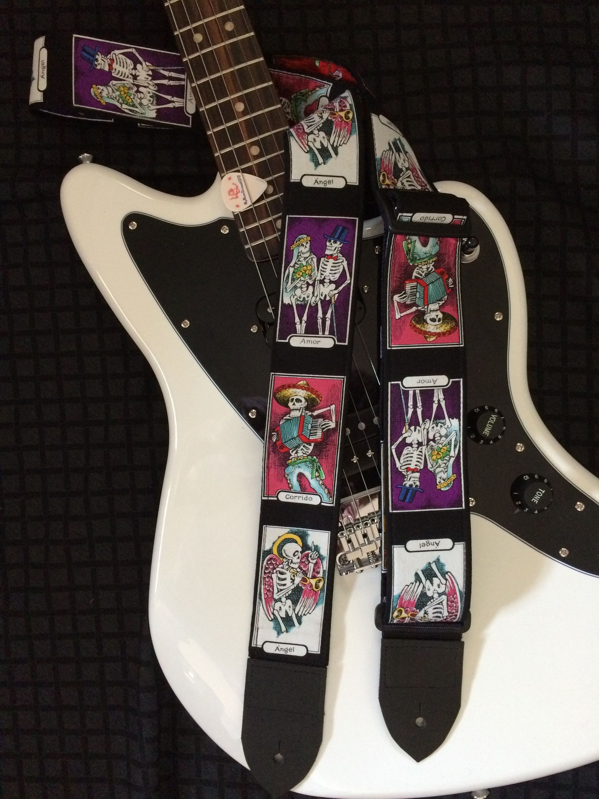 Fiesta de calaveras guitar strap