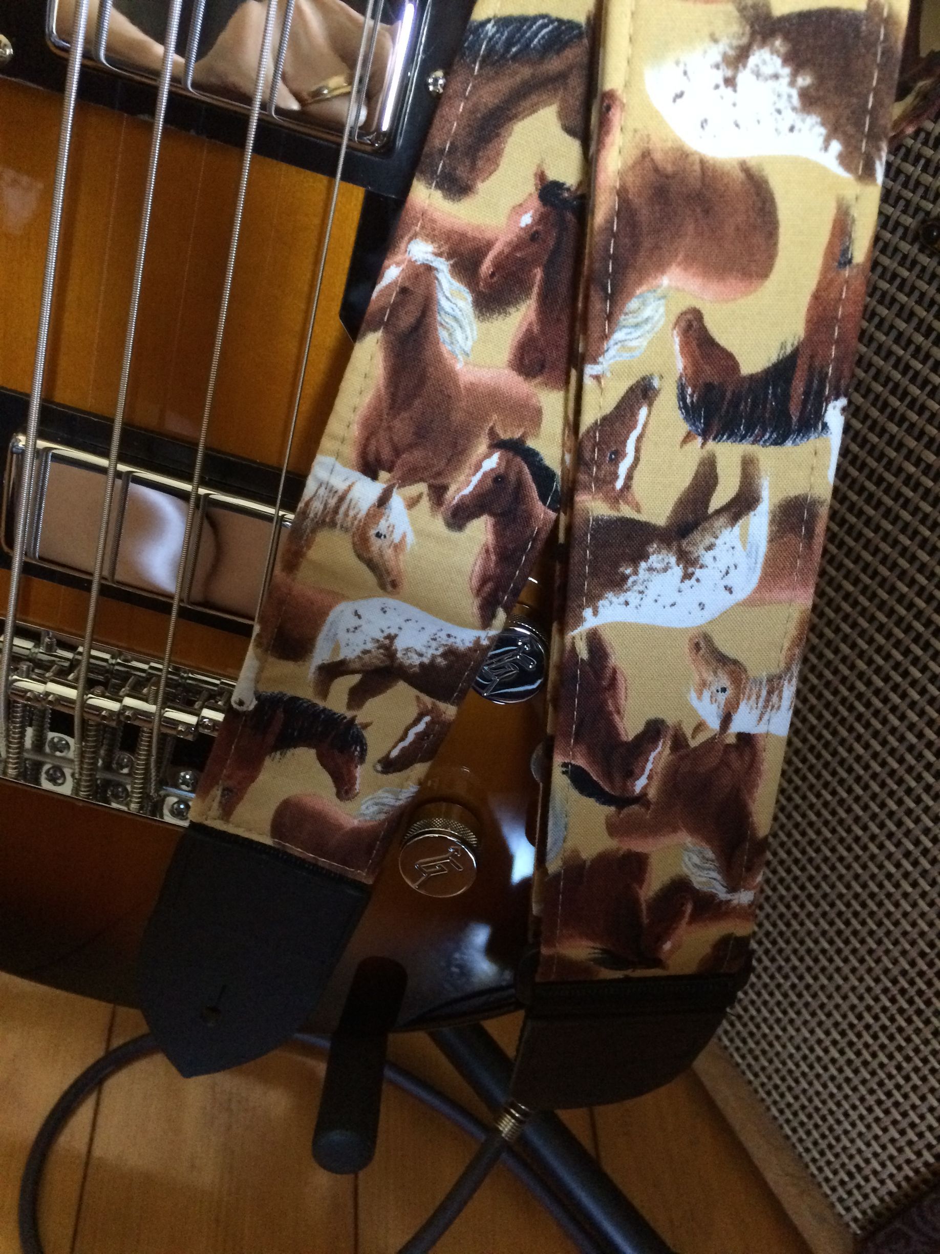 Wild mustang spirit guitar strap