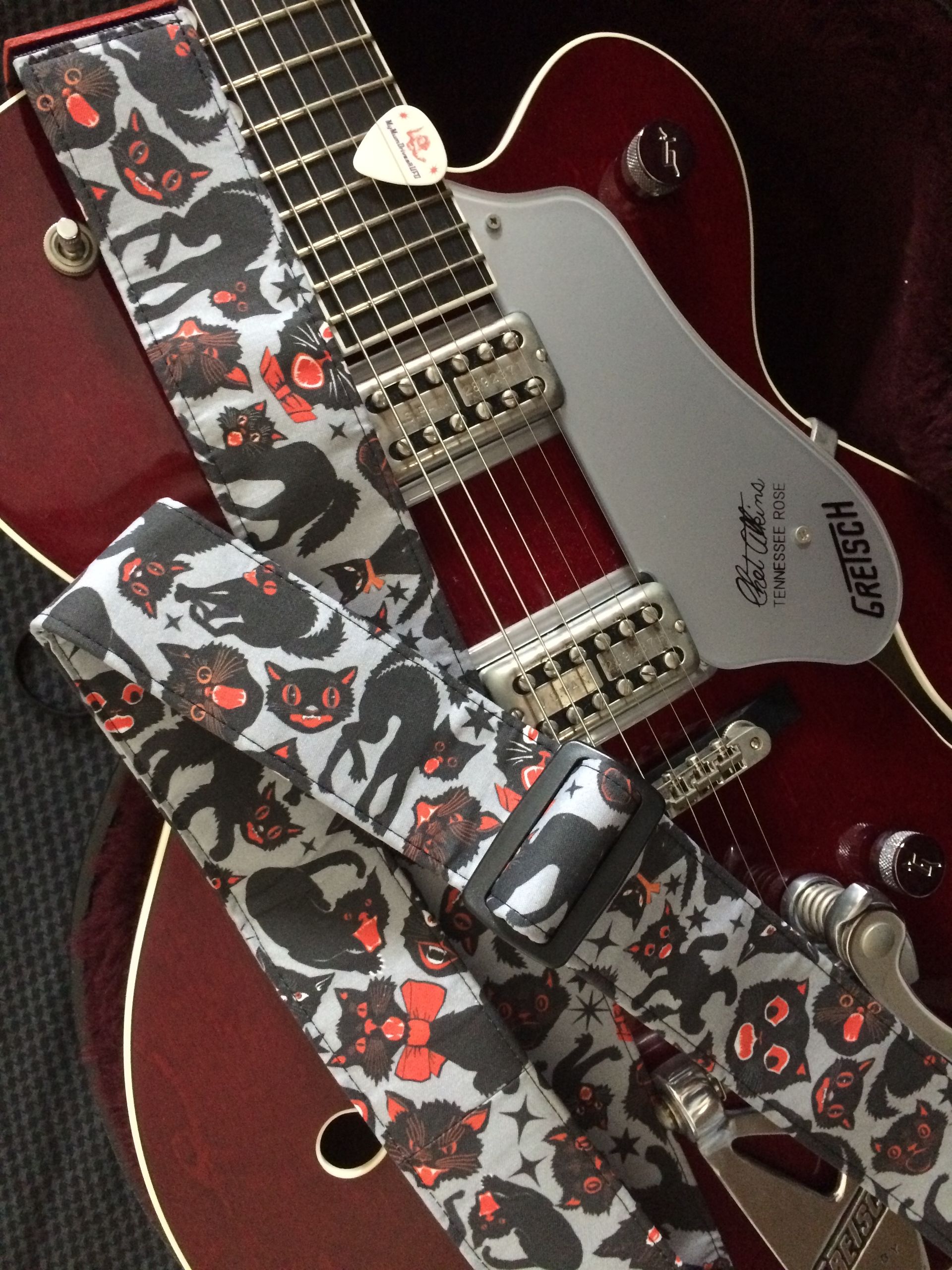 Midnight mischief cats guitar strap