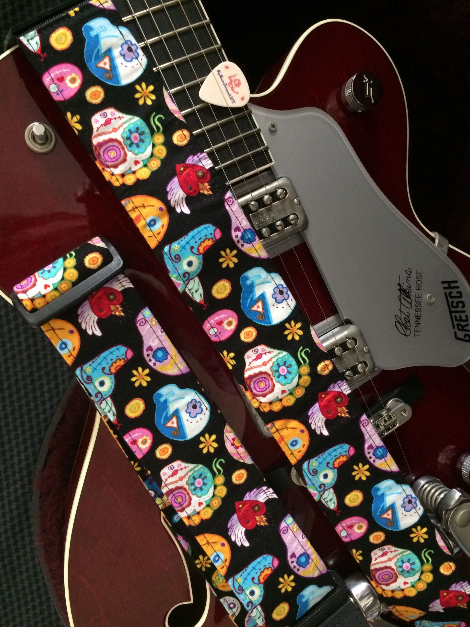 Sugar skull serenade guitar strap