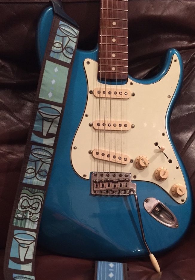 Moonlight tiki groove guitar strap