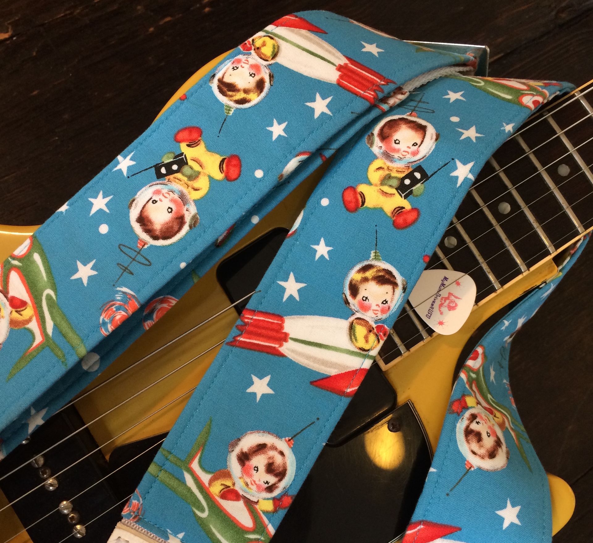 Retro rocket rider guitar strap