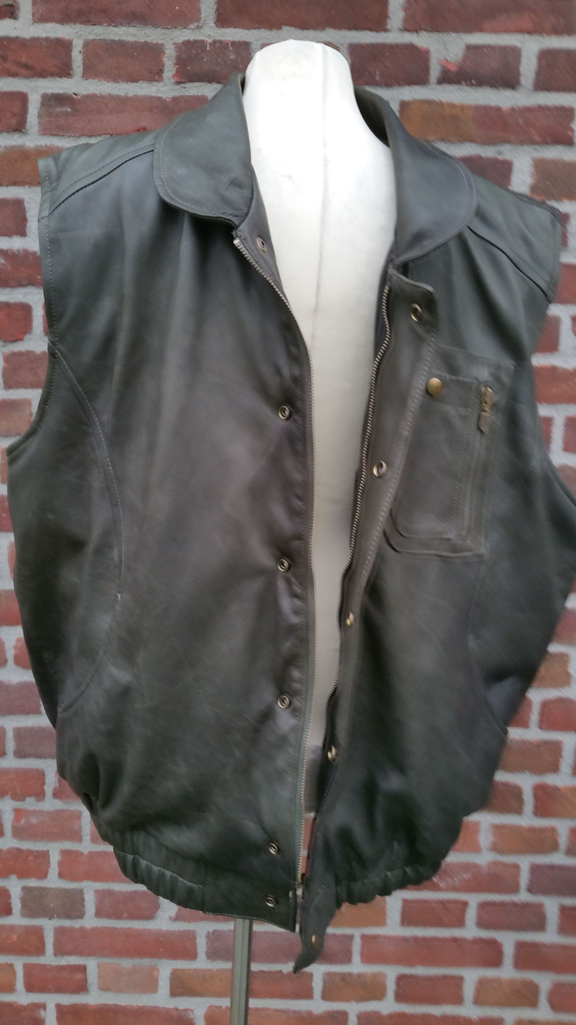 Groene leren bodywarmer