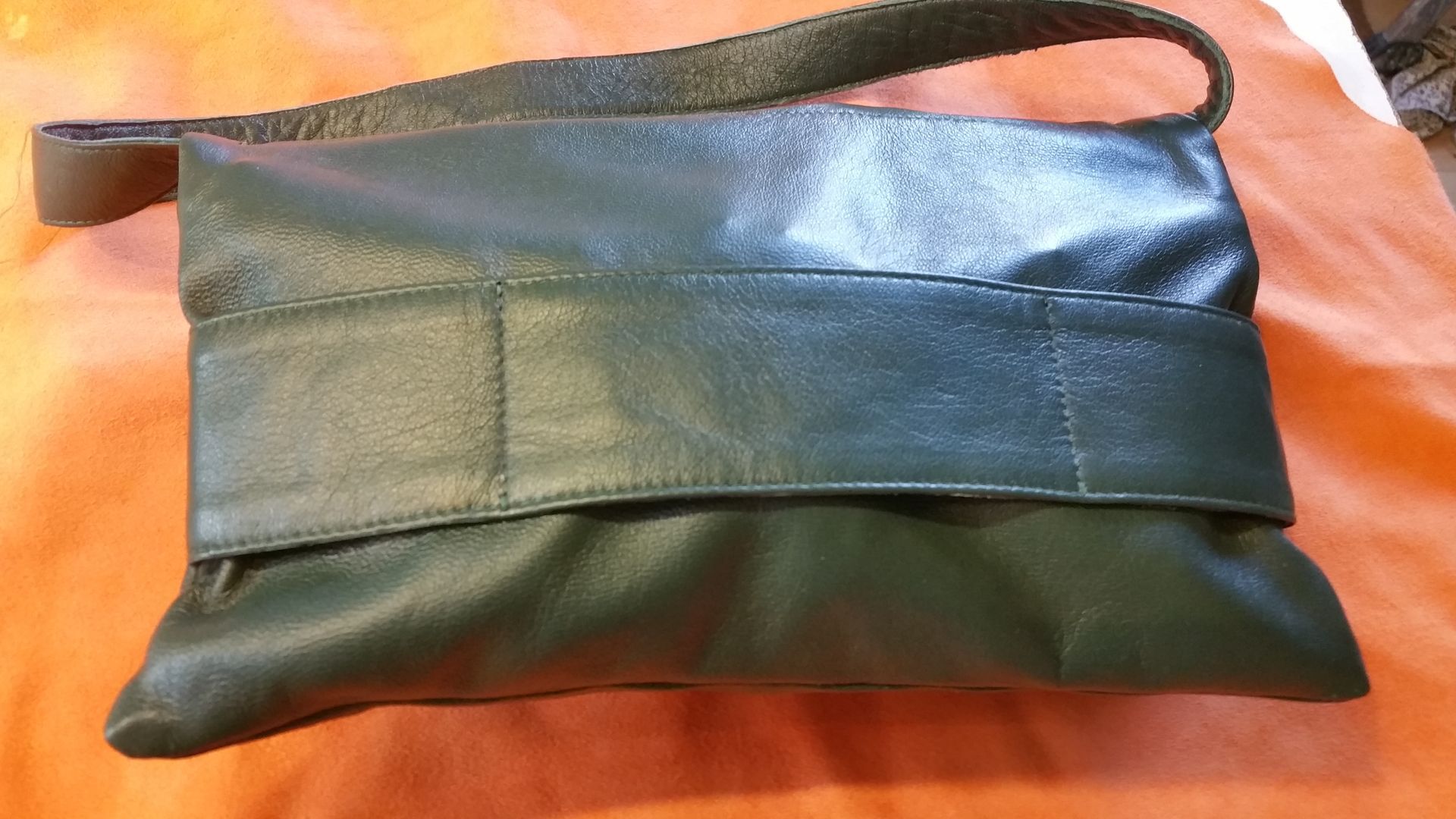 Leren groene clutch
