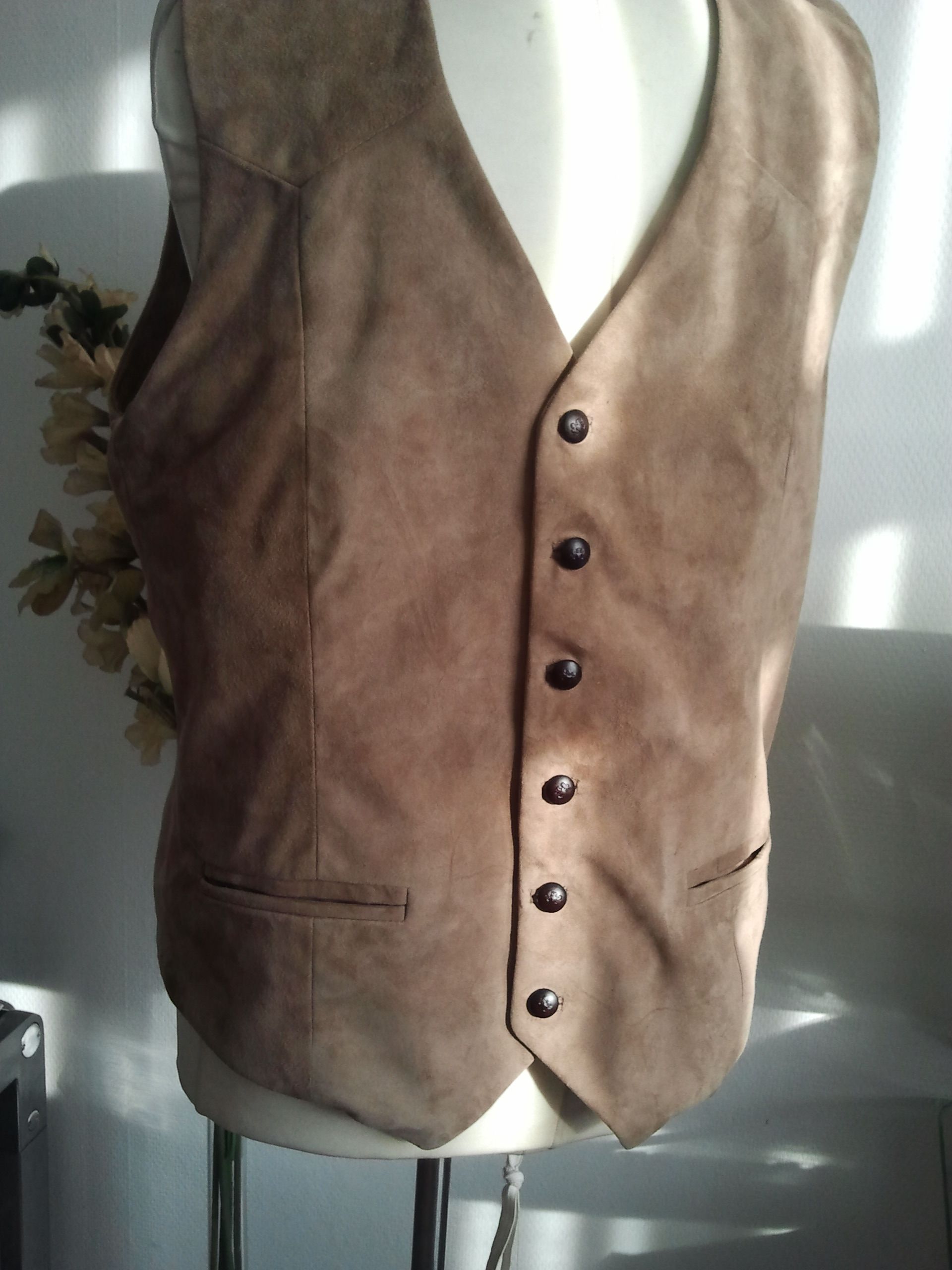 Beige suede heren gilet