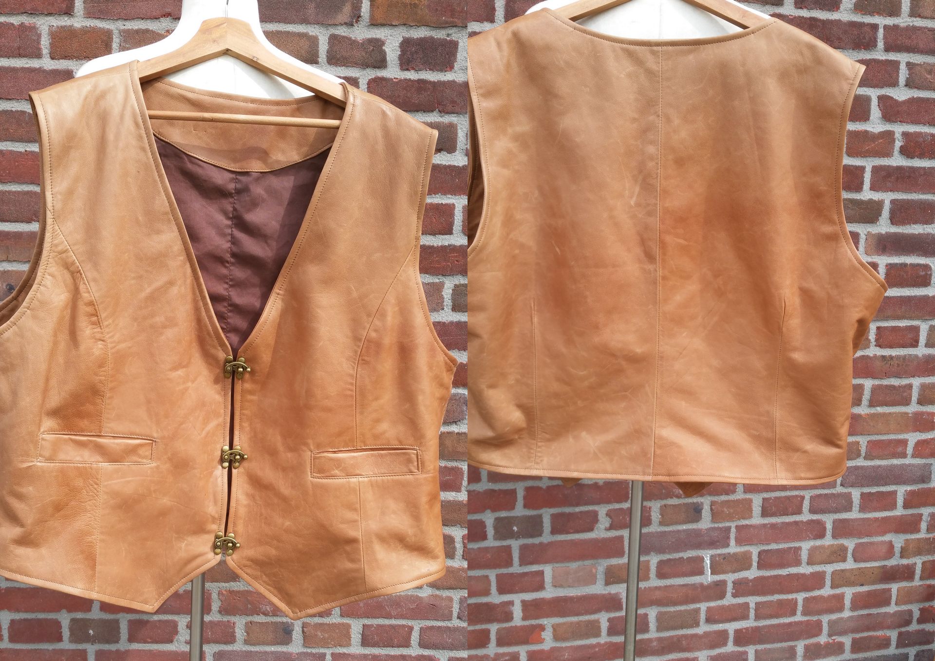 Leren gilet camel kleur met haak sluiting