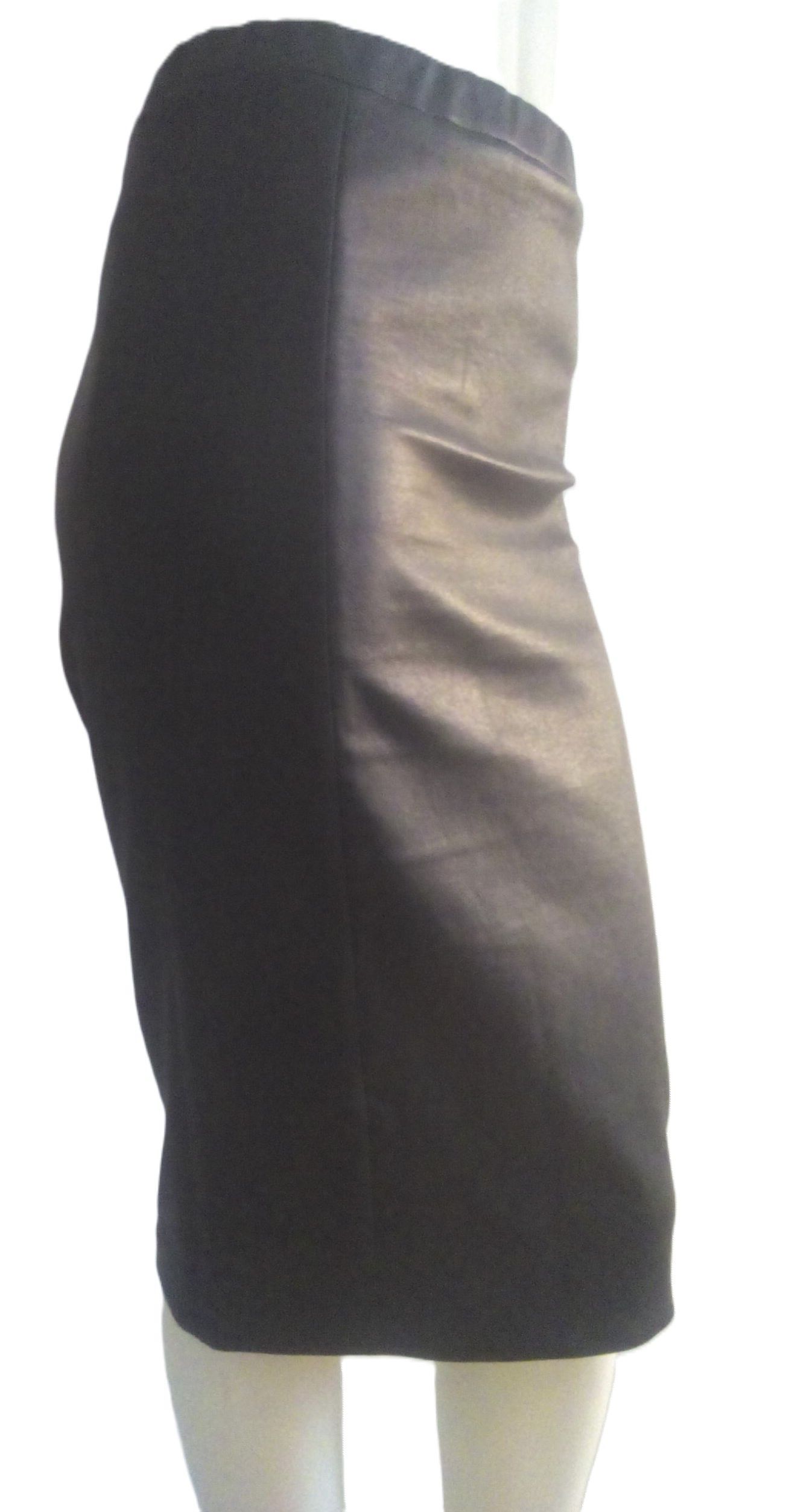 Zwarte leren stretch rok. 