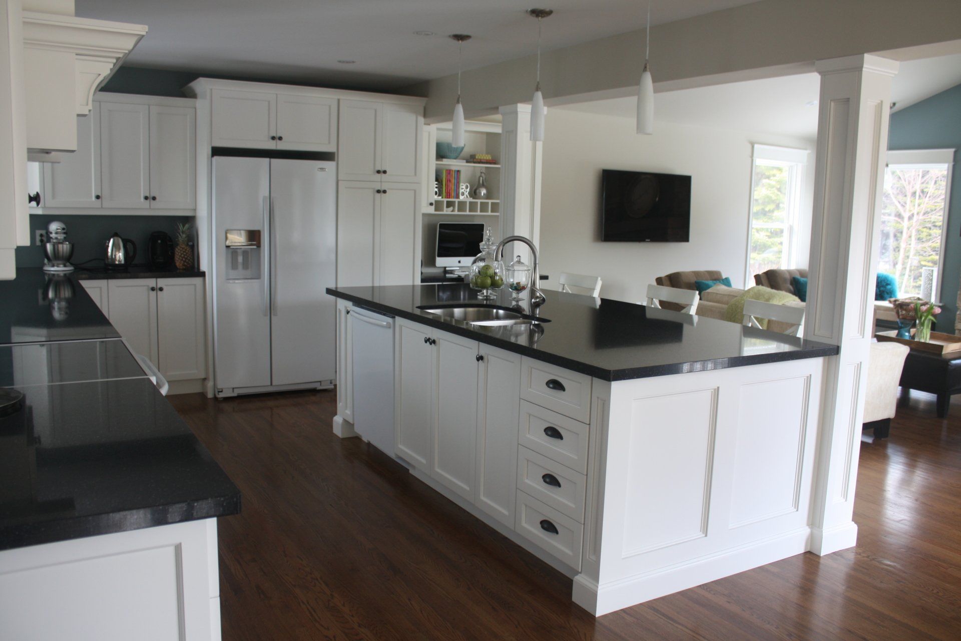 LEWIS TRANSITIONAL KITCHEN BY YOURSTYLE KITCHENS