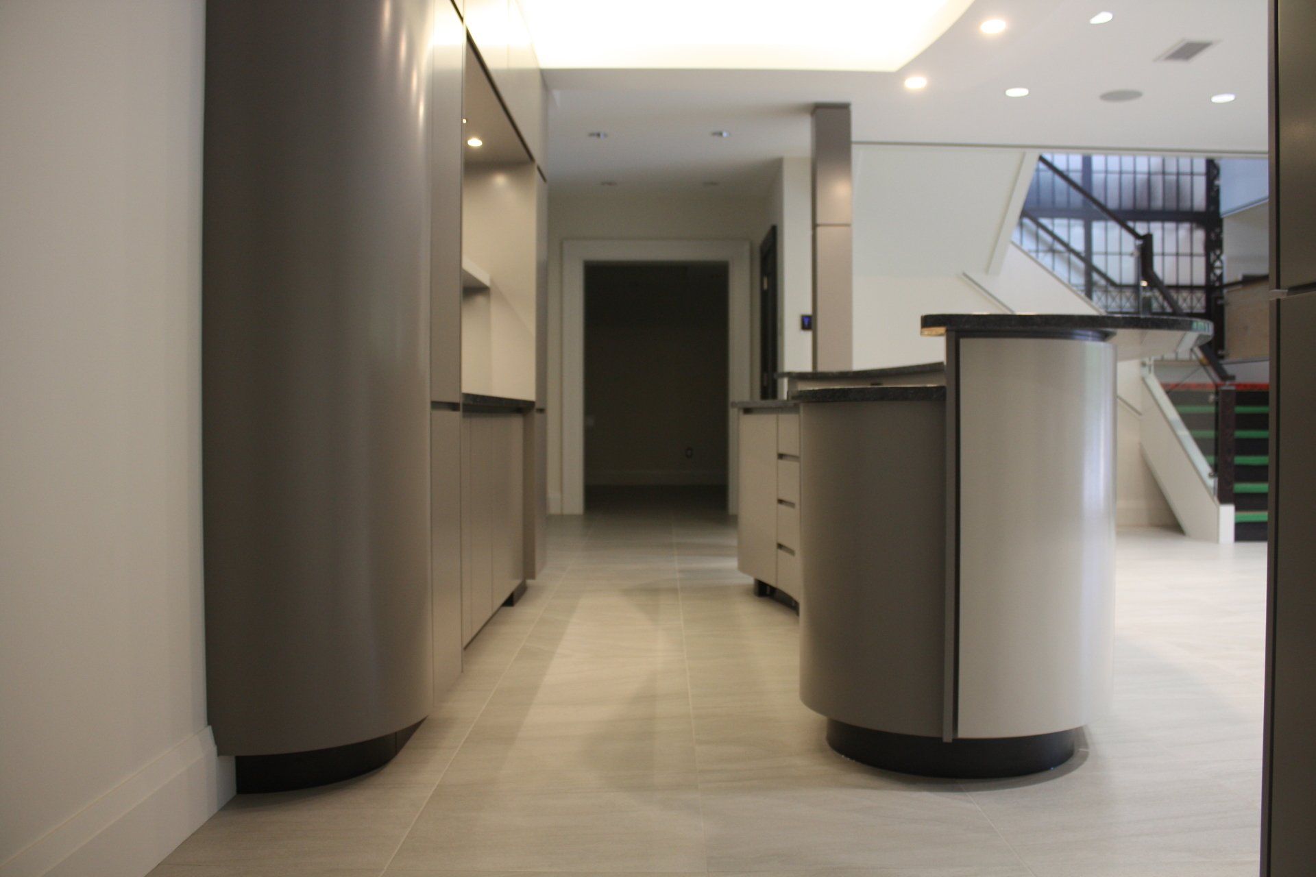 ROONEY CONTEMPORARY KITCHEN: BY YOURSTYLE KITCHENS