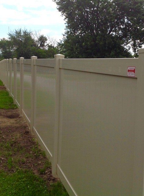 Vinyl Fence Installation — Fort Wayne, IN — Arrow Fence